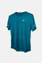 Men’s Nike Dri-Fit Miler tee in blue #running in size small 
SKU 7170
L 26 W 19