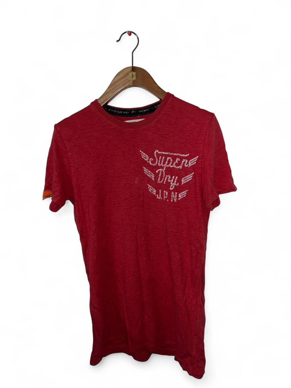Men’s vintage red Superdry Vintage Logo T-shirt. 
Size small Medium 
L 29 W 18
SKU 7157 