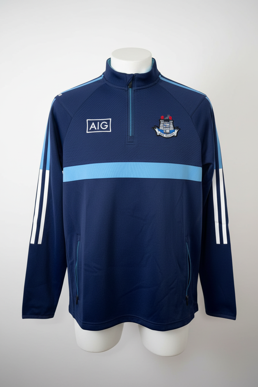 O'Neills Dublin GAA Men's Dynamo Hybrid Half Zip Top Marine / Sky / White.