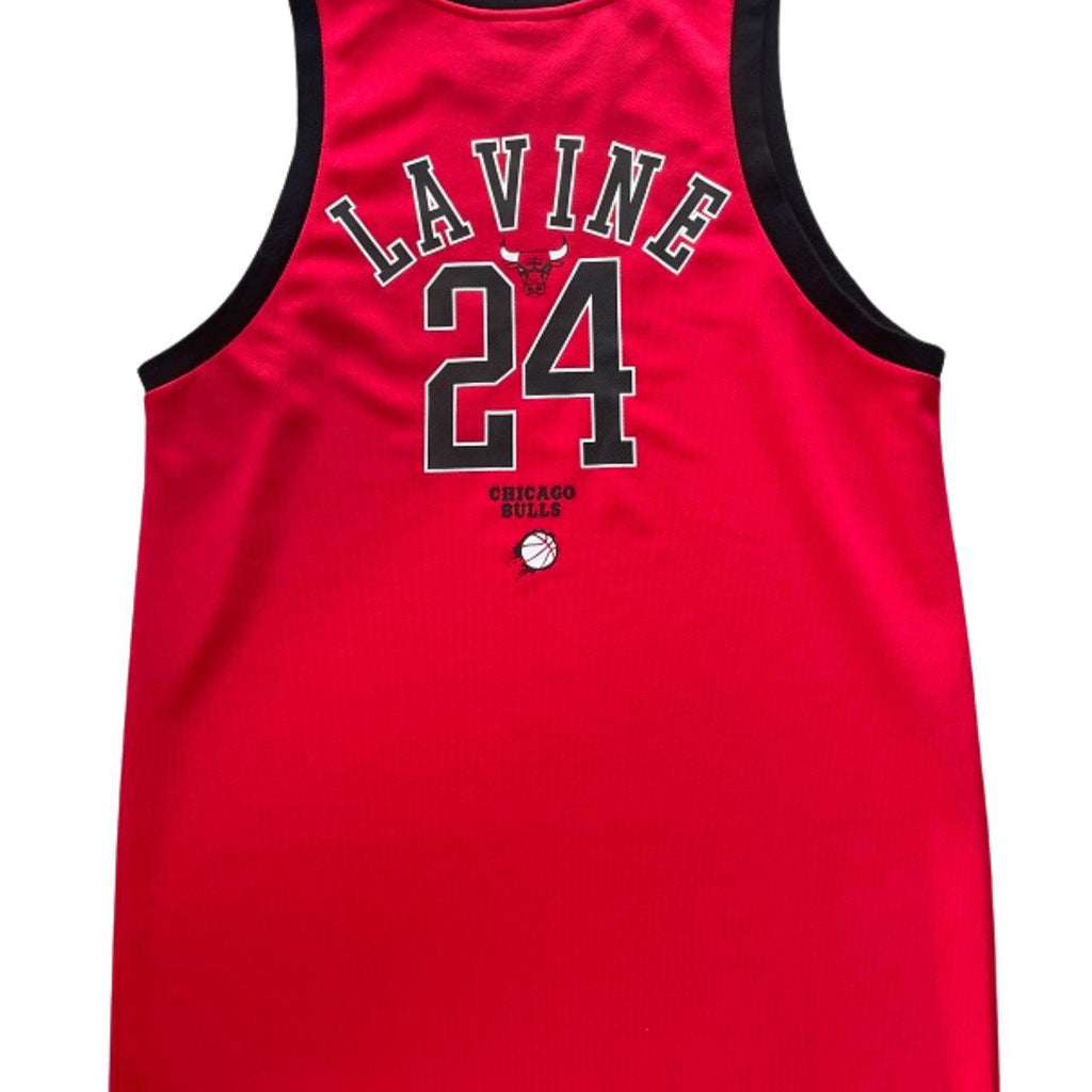 Vintage NBA red sleeveless chicago bulls tshirt