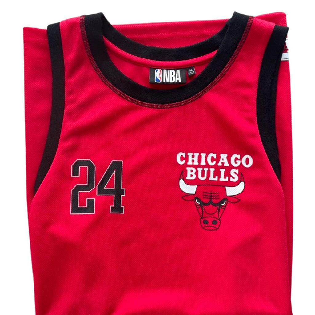 Vintage NBA red sleeveless chicago bulls tshirt