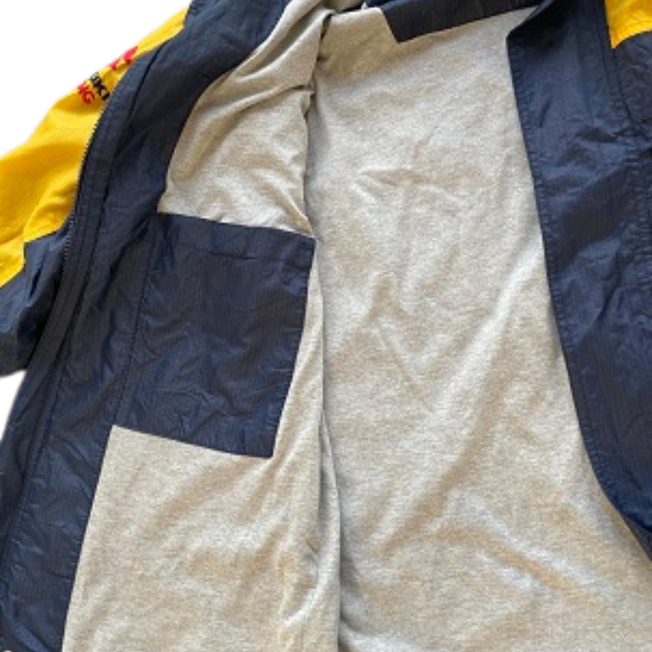 Vintage Suzuki Racing Waterproof Zip Up Windbreaker Medium hoodie Jacket in Blue and Yellow