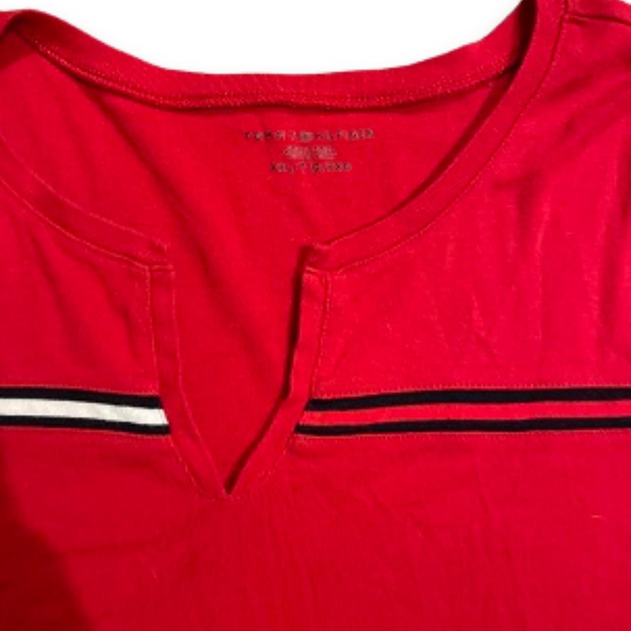 Vintage Red Tommy Hilfiger Womens V-Neck Plain Short Sleeves Logo T-Shirt