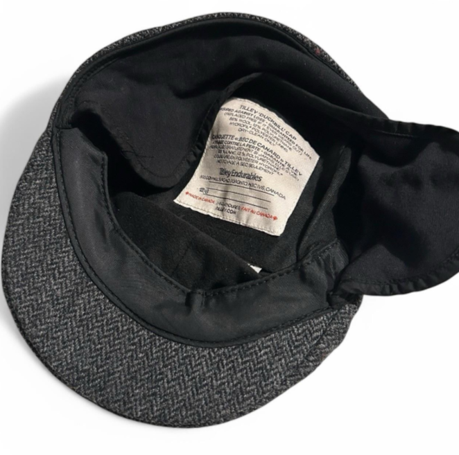 Vintage men's Tilley TDBC Duckbill Cap  Grey Color size small Sku 6785