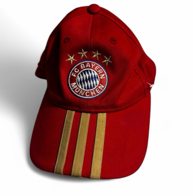 Vintage men FC Bayern Munchen Germany Strap back cap Red Adidas Football SKU6790