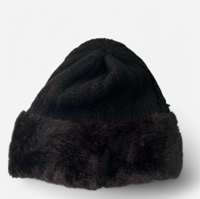 Vintage Unisex Black faux fur beanie hat #winteraccessories sku 6821