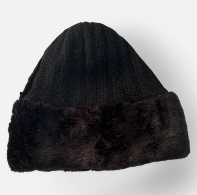 Vintage Unisex Black faux fur beanie hat #winteraccessories sku 6821