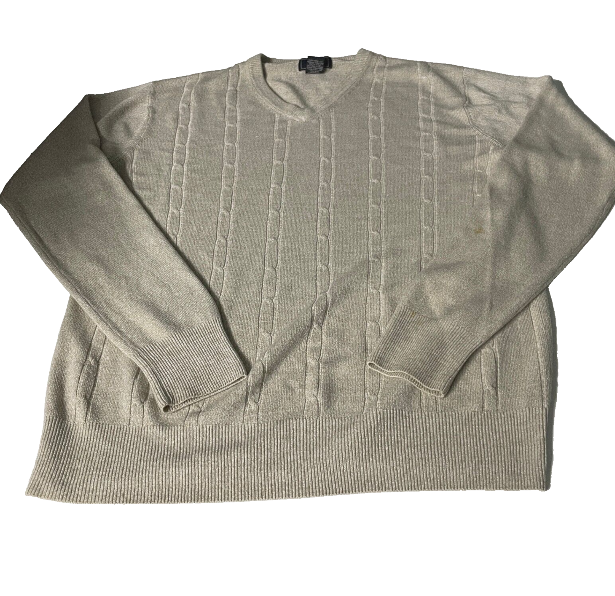 Vintage men's Dockers Cable Knitted Sweater cream in size M|L26 W21|SKU 6086