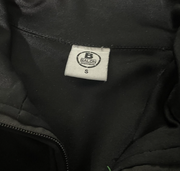 Vintage men's Balon black  1/4 zip sweatshirt  training top in size S|L30W20|SKU 5527