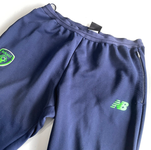 Vintage men's New balance navy blue jogger pants in XL|L34 W34|SKU 6074