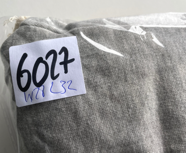 WoMen’s Hollister  Carlifonia Grey Sweatpants NWT  W 28 L 32 SKU 6027
