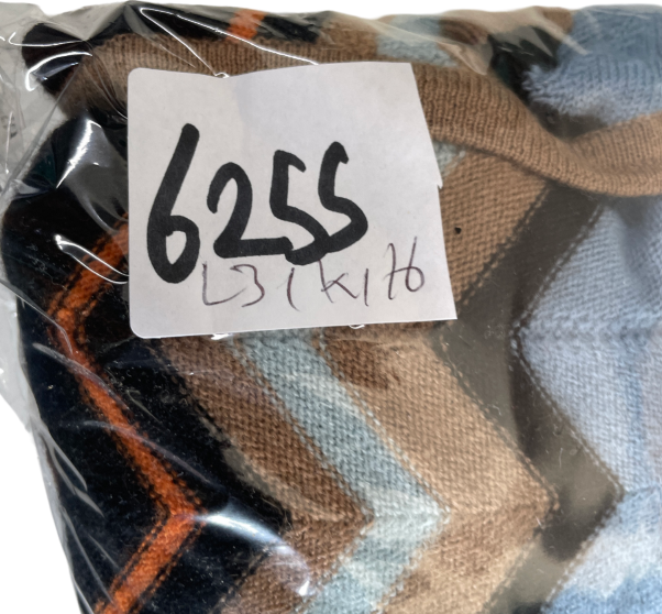 Karen Millen Vintage England Jersey in size L L31 W 16 SKU 6255