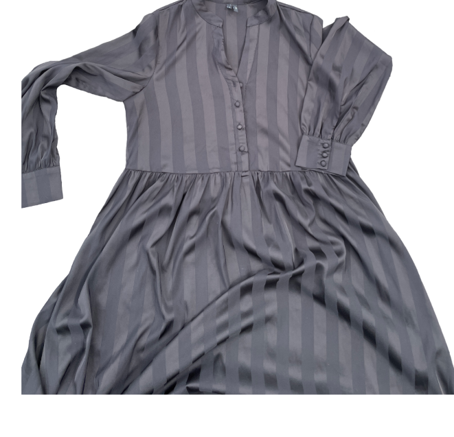 Veromado Elegant  black nice dress in medium