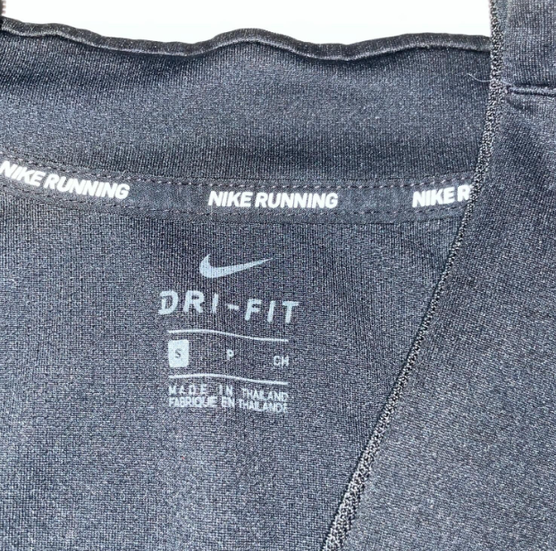 Vintage women Nike Dri-fit  black training 1/4 zip zip sweatshirt in S|l24 w18|SKU 5499