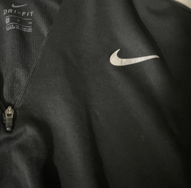 Vintage women Nike Dri-fit  black training 1/4 zip zip sweatshirt in S|l24 w18|SKU 5499