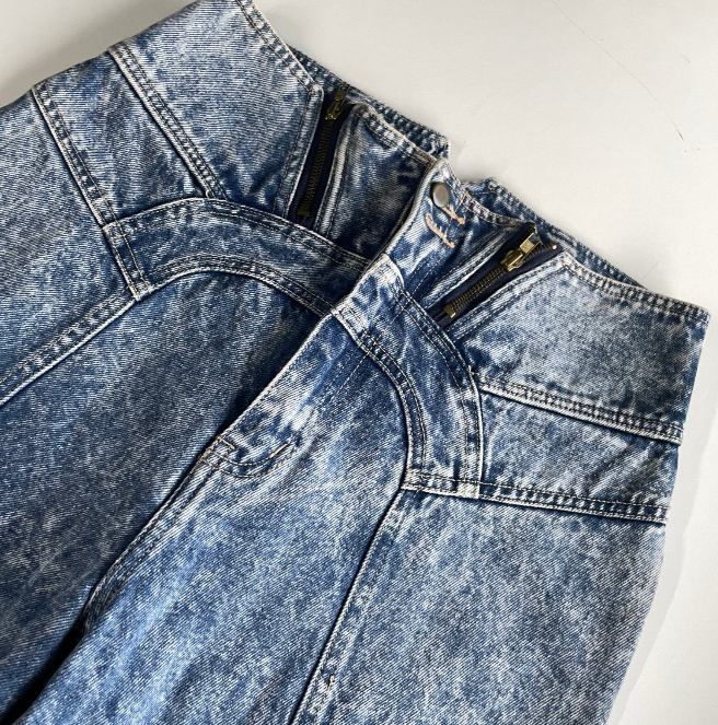 Vintage High Waisted Acid Washed Jeans women's jeans in M |L28 W33|SKU 6083