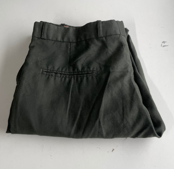 Vintage men's green chinos trousers in L|L34 W34|SKU 6075