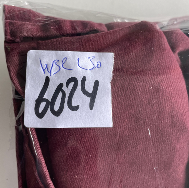 Pre-owned Chino Trousers - red W 32 L 30 SKU 6024