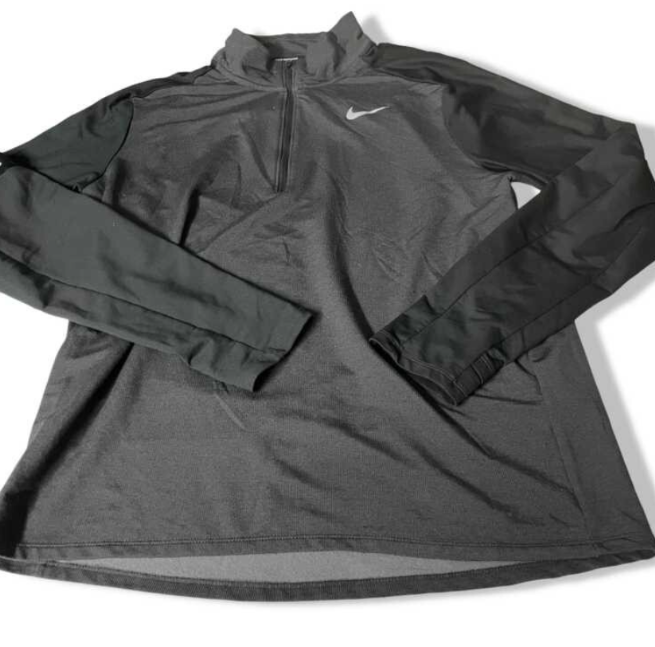 VINTAGE NIKE RUNNING SHIRT MEN'S GREY 1/4 ZIP PULLOVER REFLECTIVE TRAINING SWEATSHIRT IN XL|L30W19|SKU 5476