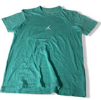 Vintage men's NIKE AIR JORDAN ESSENTIALS FLIGHT 23 graphics green tees in S|L27W18|SKU 5463