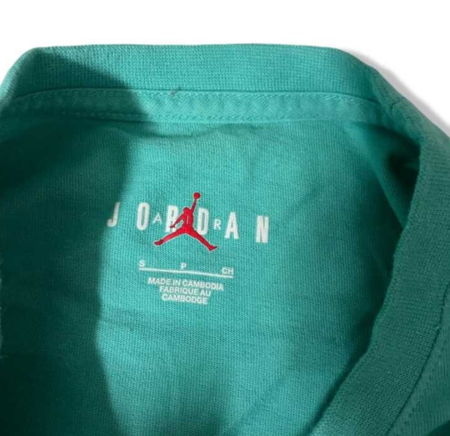 Vintage men's NIKE AIR JORDAN ESSENTIALS FLIGHT 23 graphics green tees in S|L27W18|SKU 5463
