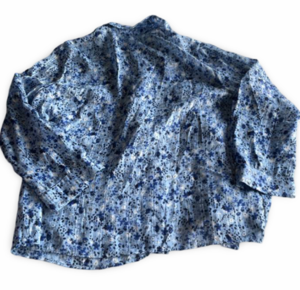 Vintage Womens Javida blue floral print front ruffle blouse shirt in size m|L25W20|SKU 5350