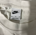Vintage men's Nike Retro swoosh logo heavyweight t-shirt in off white in XL| L30W24|SKU 5428
