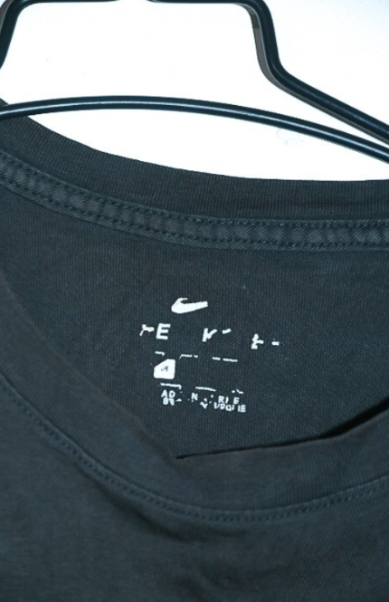 Vintage men Nike air graphics black short sleeve tees in L|L30 W18|SKU 6627