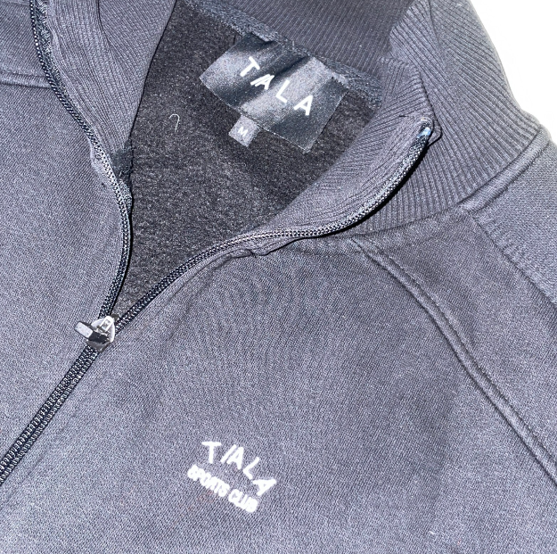 Vintage female Tiala black sport club sweatshirt in m |L23 W23|SKU 6120