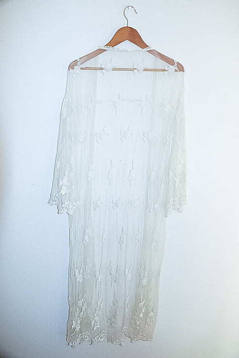Vintage womens white lace kimono beach dress