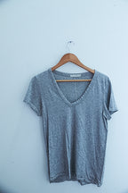 Vintage rag & bone jean grey vneck small tees