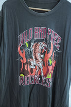 Vintage wild and free reckless graphics grey mens tshirt XL