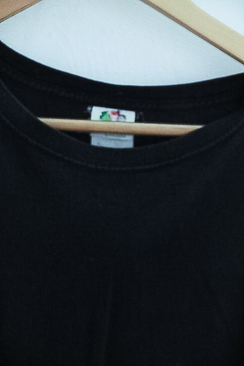 Vintage black mens XL tees with graphics at the back
