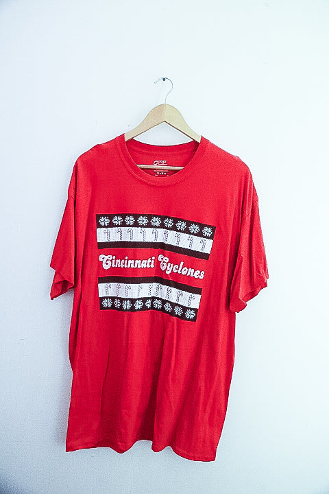 Vintage Cinncinati Cyclones Graphics red mens tees XL