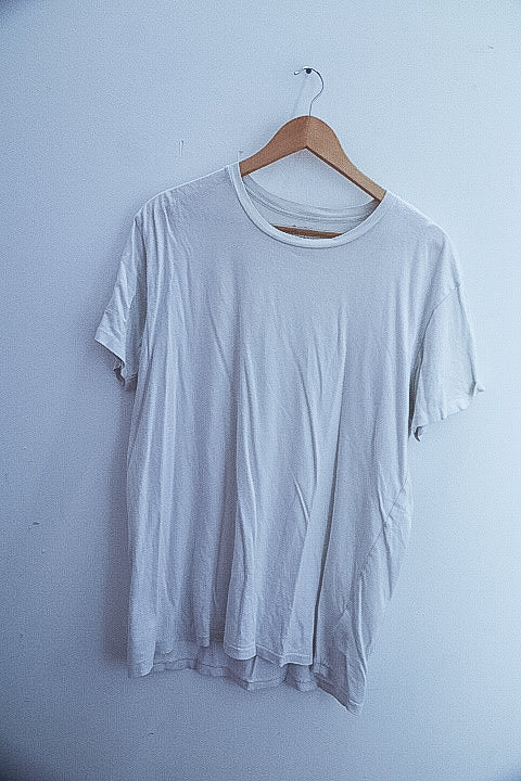 Vintage Gap plain white medium short sleeve tshirt