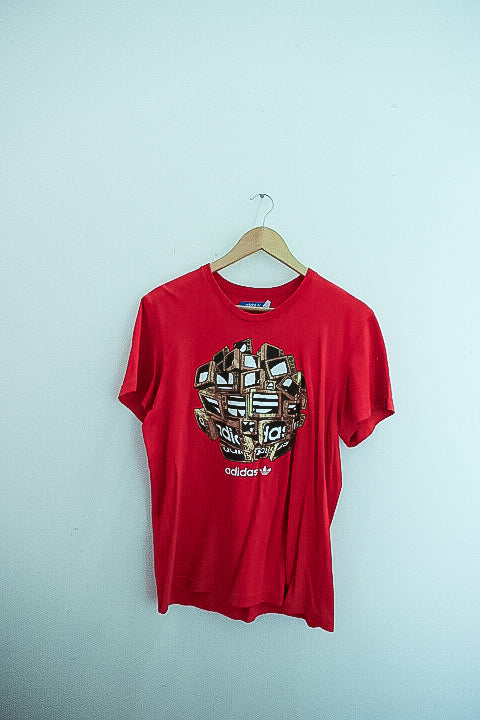Vintage Adidas Graphics red small tees