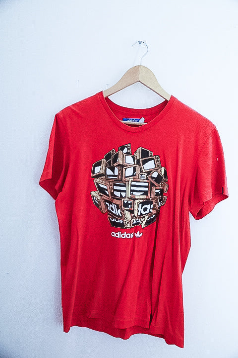 Vintage Adidas Graphics red small tees