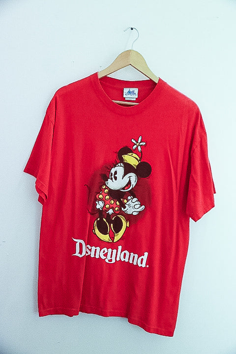 Vintage disneyland mickey mouse graphics red tees XL