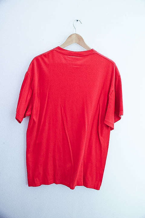 Vintage disneyland mickey mouse graphics red tees XL