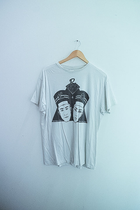 Vintage Retro king and queen graphics large white tees