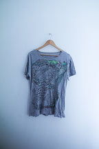 Vintage grey graphics medium tees