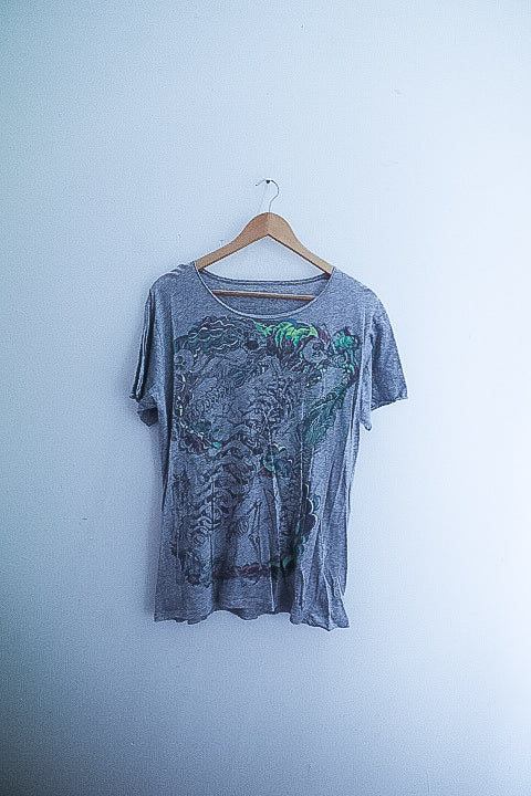 Vintage grey graphics medium tees