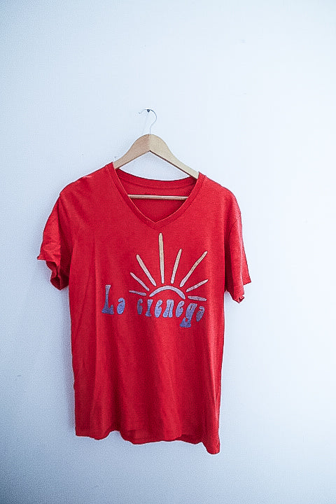 Vintage red Gap graphics small tees