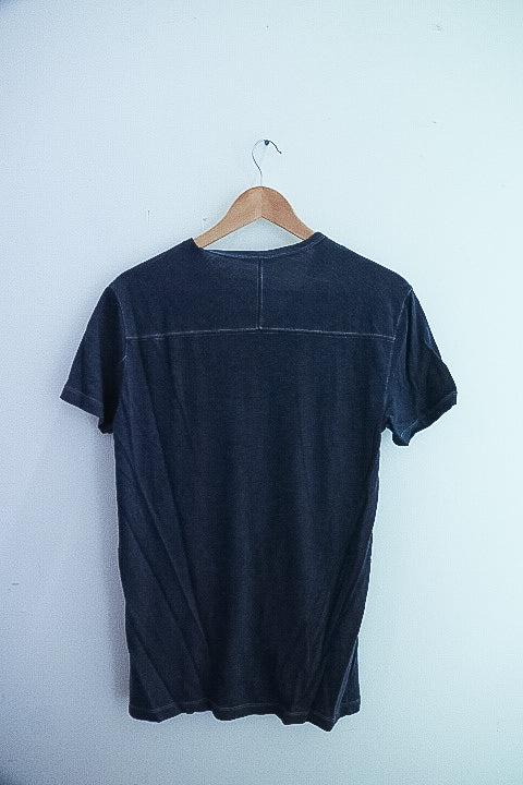 Vintage grey Gap v-neck mens tshirt XS