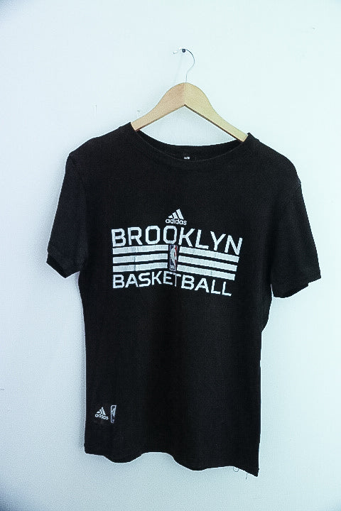 Vintage Adidas Brooklyn basketball graphics medium black tshirt