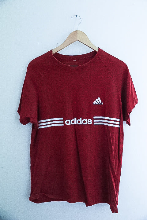 Vintage Adidas big logo graphics medium red tshirt