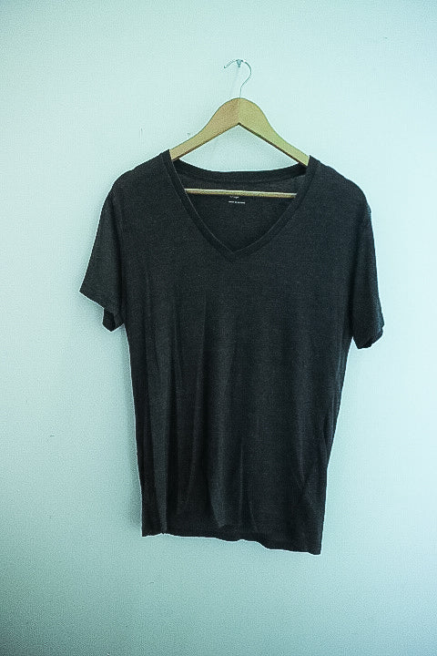 Vintage black Gap V-Neck mens small tshirt