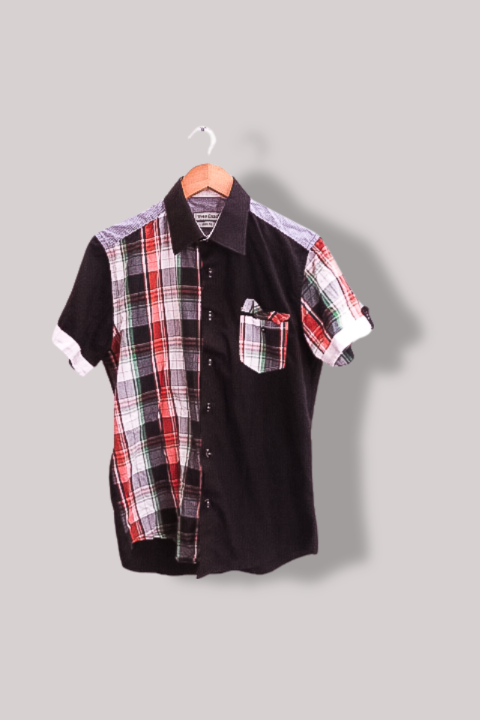 Vintage mens Yves Enzo black checkered medium slim fit short sleeve shirt