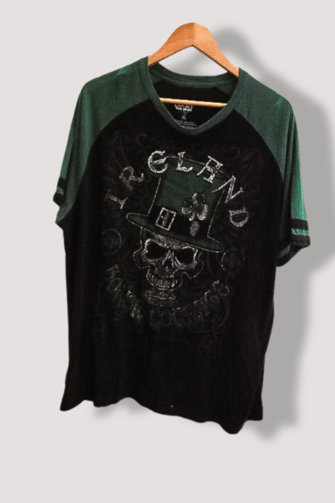 vintage Lucky Ireland graphics mens colorblock black and green tees XL