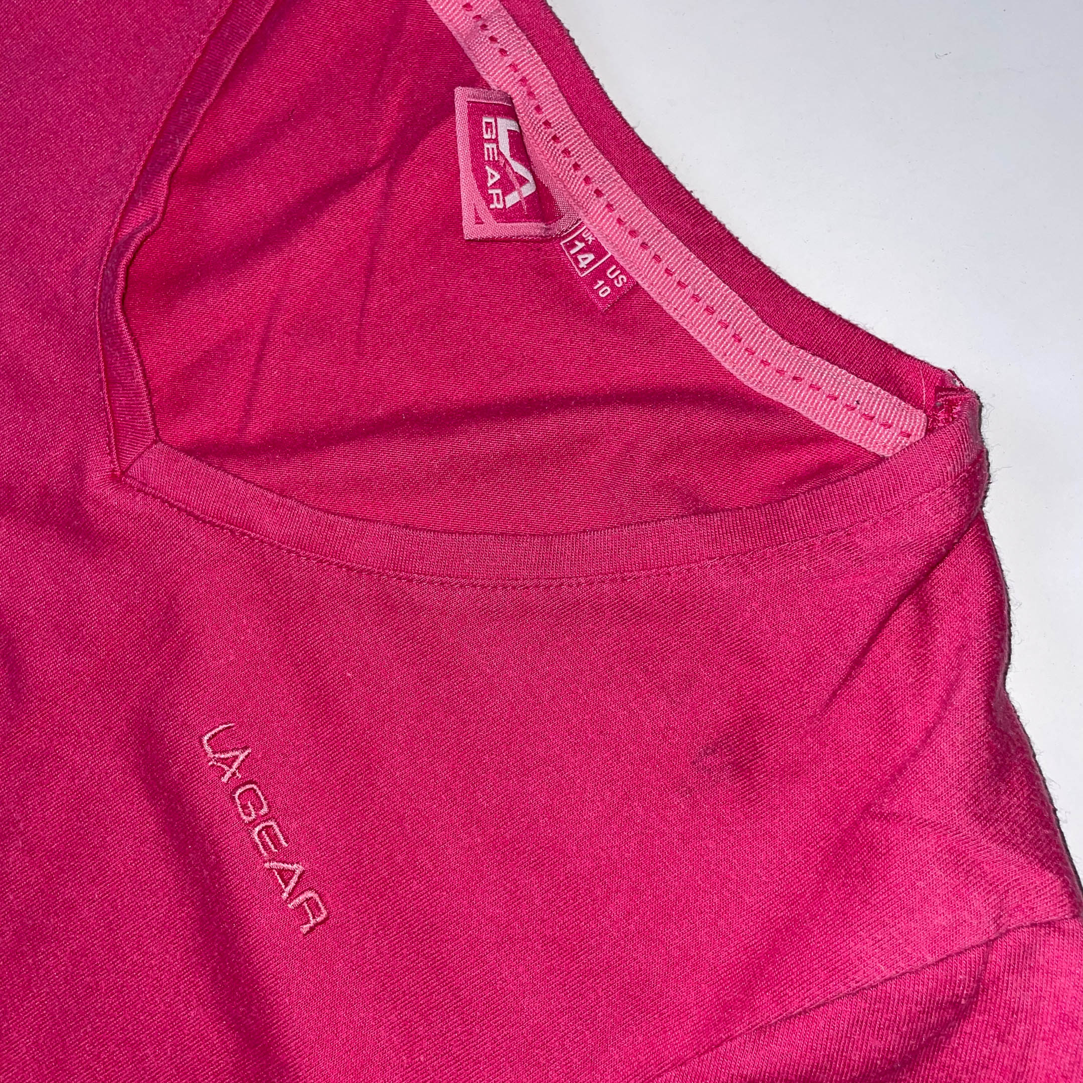 Vintage womens pink LA Gear V-neck short sleeve tees uk 14